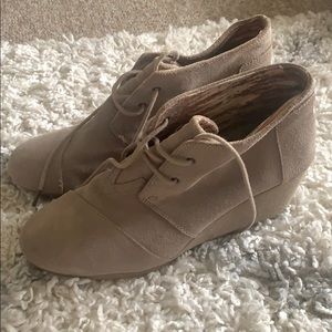 Toms Wedges